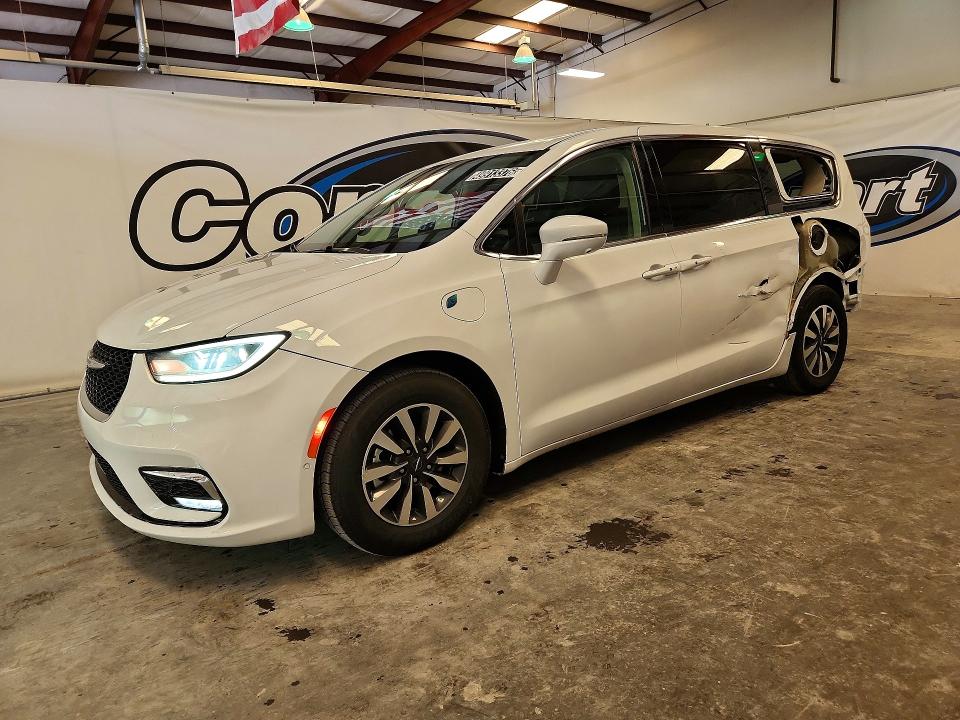 2022 Chrysler Pacifica მანქანა იყიდება აუქციონზე, vin: 2C4RC1L76NR122808, აუქციონის ნომერი: 49913376