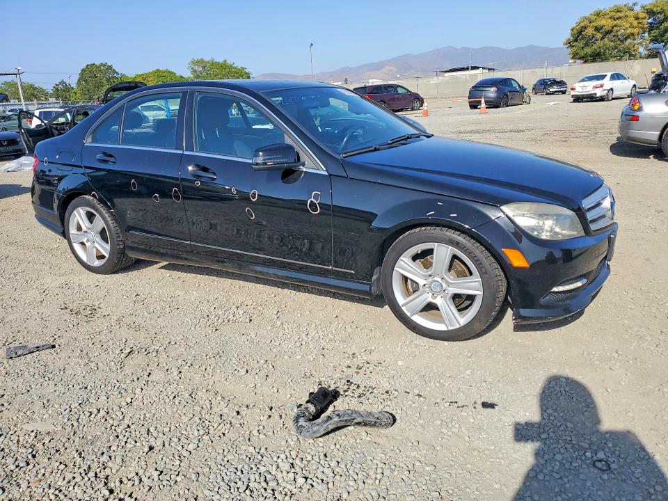 49229016 :رقم المزاد ، WDDGF5EB6BR134570 vin ، 2011 Mercedes-benz C مزاد بيع
