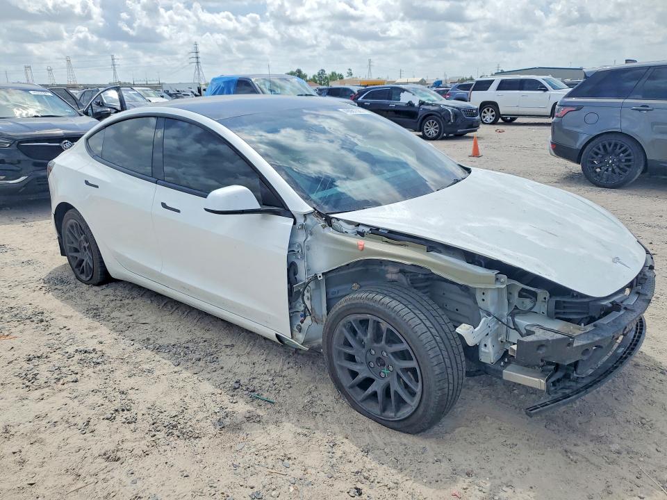 Продаж на аукціоні авто 2024 Tesla Model 3, vin: 5YJ3E1EB9RF809588, номер лоту: 49081326