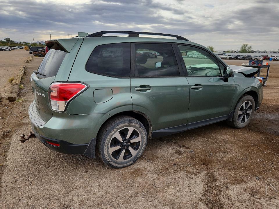 Продаж на аукціоні авто 2018 Subaru Forester, vin: JF2SJAEC6JH418579, номер лоту: 52153186