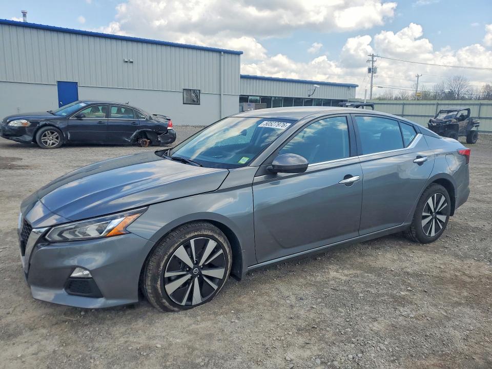 50527976 :رقم المزاد ، 1N4BL4DV4NN341320 vin ، 2022 Nissan Altima مزاد بيع