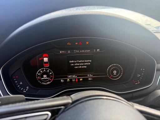 Aukcja sprzedaży 2017 Audi A4, vin: WAUENAF41HN061666, numer aukcji: 41845836