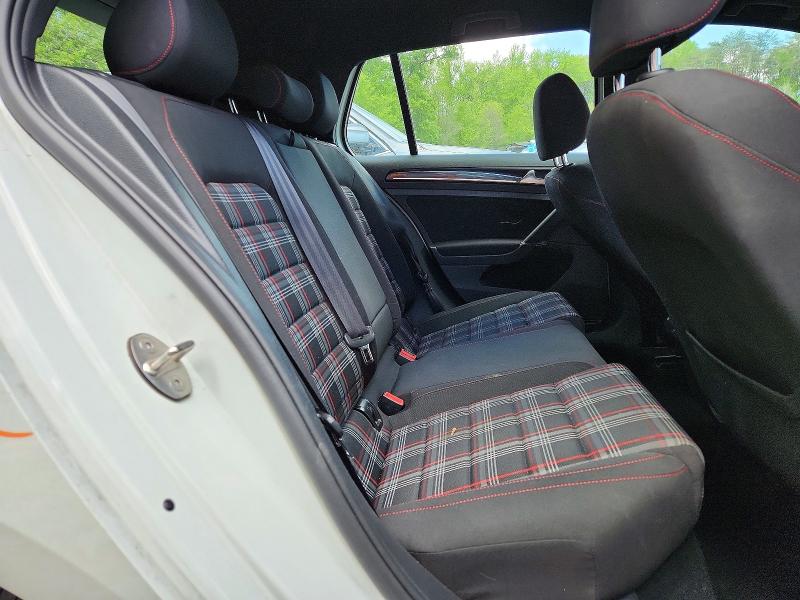 Продажа на аукционе авто 2017 Volkswagen Gti, vin: 3VW5T7AUXHM069419, номер лота: 50230366