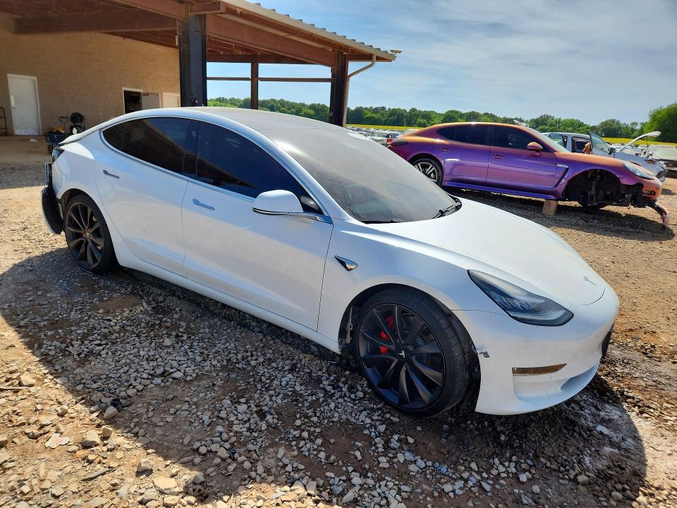 Продажа на аукционе авто 2020 Tesla Model 3, vin: 5YJ3E1EC4LF624381, номер лота: 49748996