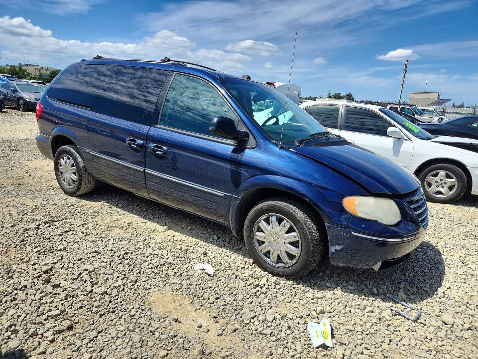 2005 Chrysler Town & Country მანქანა იყიდება აუქციონზე, vin: 2C8GP64LX5R430910, აუქციონის ნომერი: 51346706
