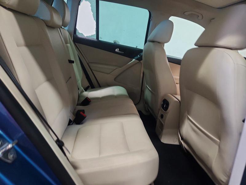 49838106 :رقم المزاد ، WVGRV7AX8HK025608 vin ، 2017 Volkswagen Tiguan مزاد بيع
