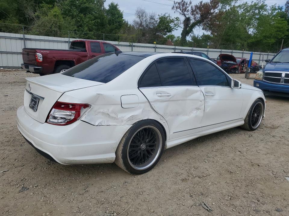 Продаж на аукціоні авто 2014 Mercedes-benz C, vin: WDDGF4HB9EA939889, номер лоту: 51946296