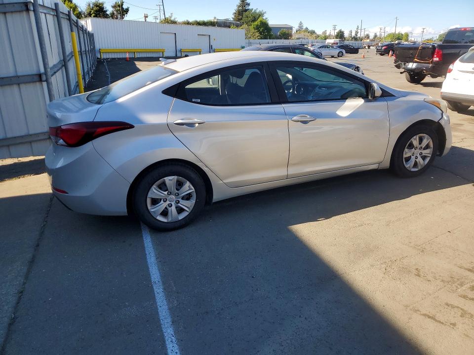 2016 Hyundai Elantra მანქანა იყიდება აუქციონზე, vin: 5NPDH4AEXGH692115, აუქციონის ნომერი: 49487236