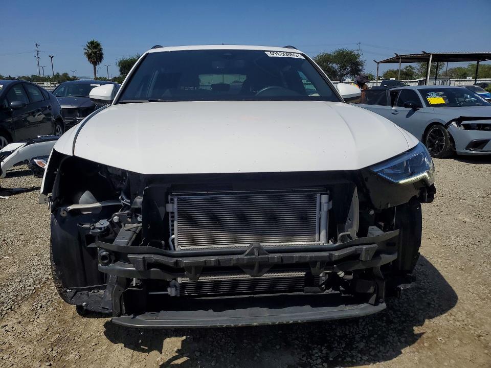49630866 :رقم المزاد ، WA1DECF30R1190034 vin ، 2024 Audi Q3 مزاد بيع