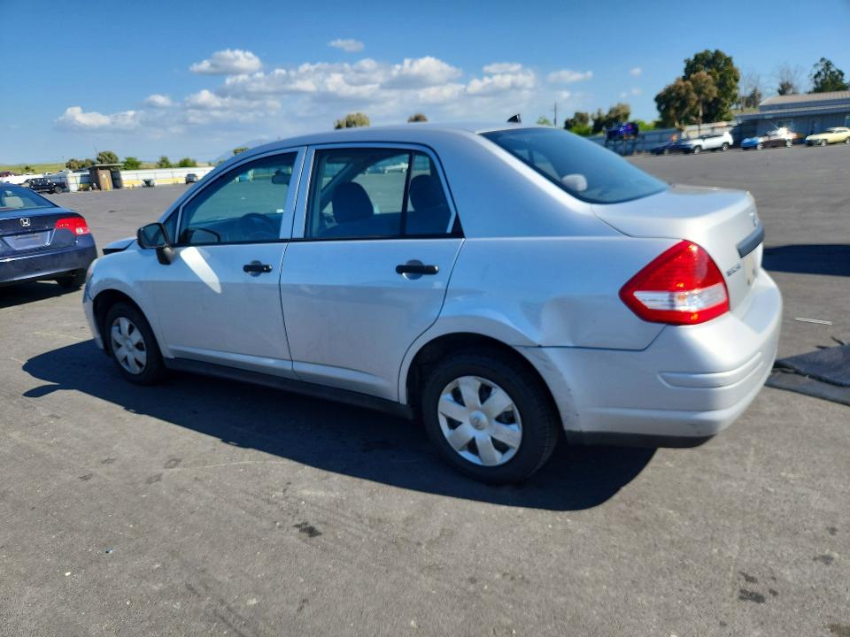51019746 :رقم المزاد ، 3N1CC1AP3AL402513 vin ، 2010 Nissan Versa مزاد بيع