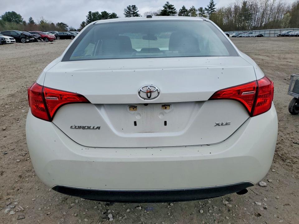 50586876 :رقم المزاد ، 5YFBURHE1HP726078 vin ، 2017 Toyota Corolla مزاد بيع