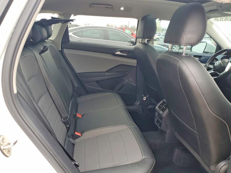 Продажа на аукционе авто 2022 Volkswagen Taos, vin: 3VVLX7B2XNM023825, номер лота: 48282636