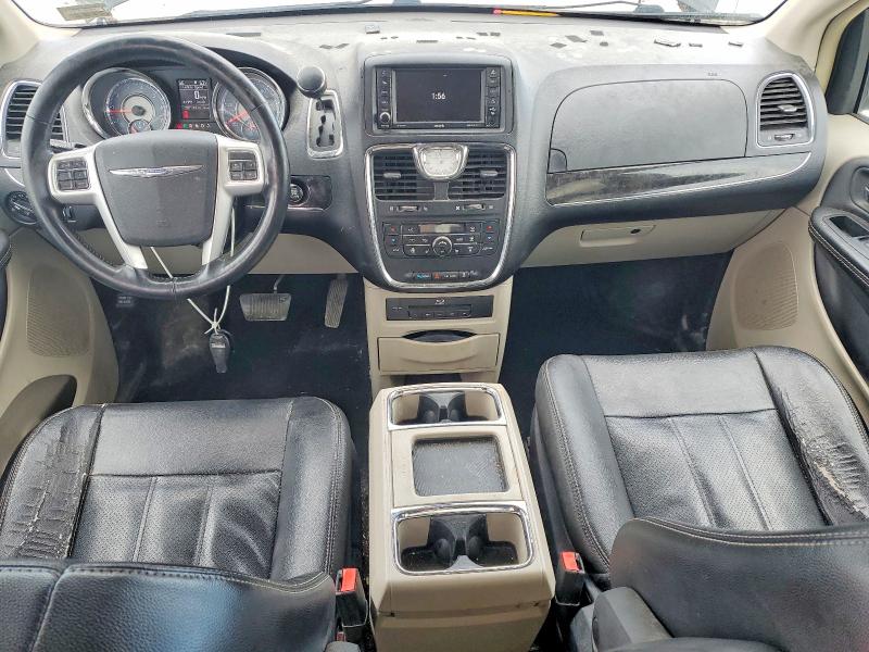 49763796 :رقم المزاد ، 2C4RC1CG0ER346480 vin ، 2014 Chrysler Town & Country مزاد بيع