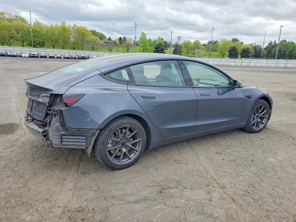 51658096 :رقم المزاد ، 5YJ3E1EBXNF355409 vin ، 2022 Tesla Model 3 مزاد بيع