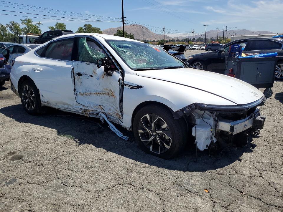 2024 Hyundai Sonata მანქანა იყიდება აუქციონზე, vin: KMHL64JA2RA384697, აუქციონის ნომერი: 51023566