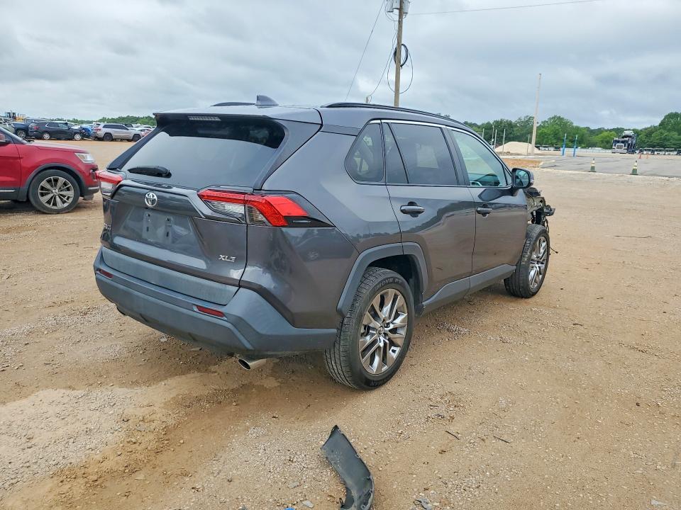 51761246 :رقم المزاد ، 2T3C1RFV5LW064536 vin ، 2020 Toyota Rav4 مزاد بيع