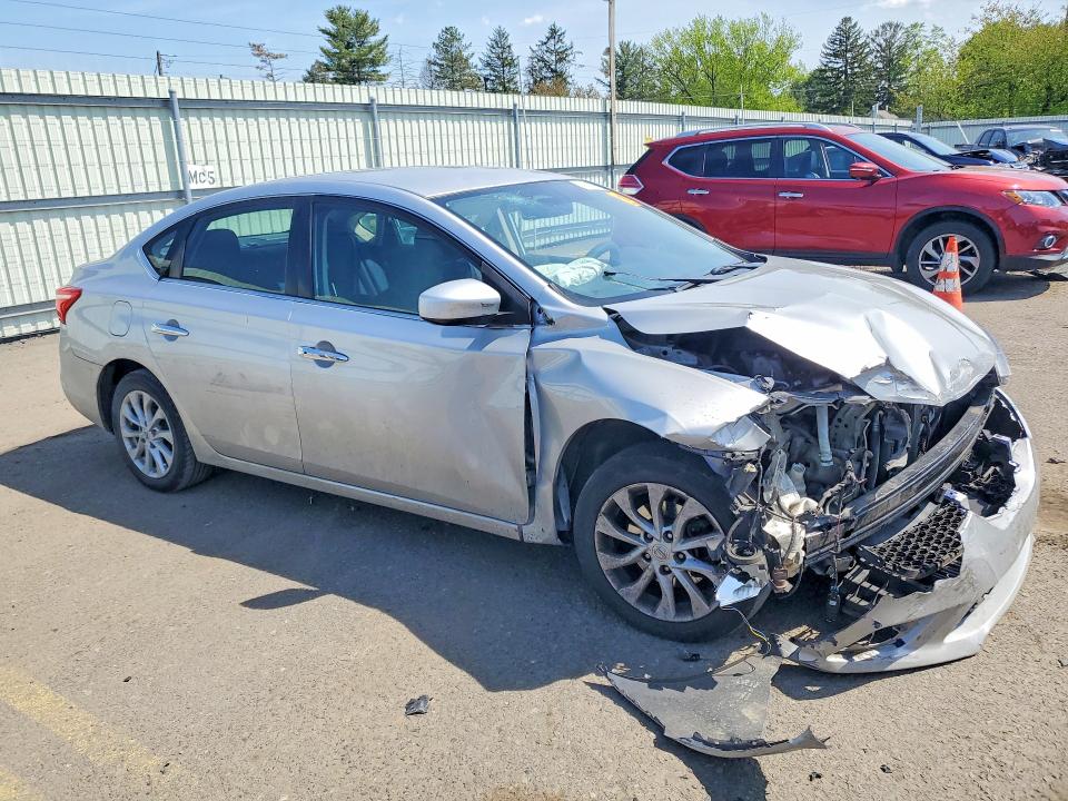 51187676 :رقم المزاد ، 3N1AB7AP9JY242346 vin ، 2018 Nissan Sentra مزاد بيع