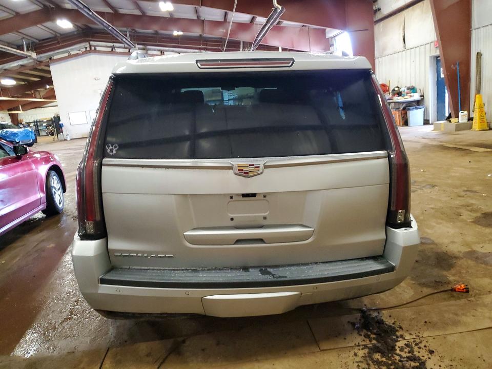 Продажа на аукционе авто 2018 Cadillac Escalade, vin: 1GYS4HKJ2JR321367, номер лота: 49797646