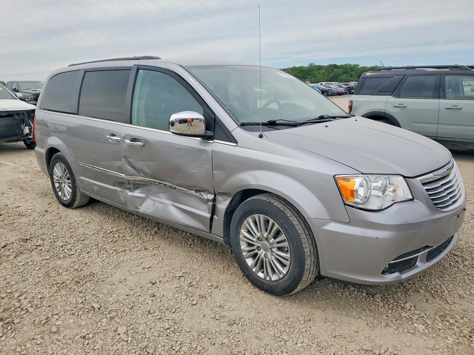 51772066 :رقم المزاد ، 2C4RC1CG6FR742527 vin ، 2015 Chrysler Town & Country مزاد بيع