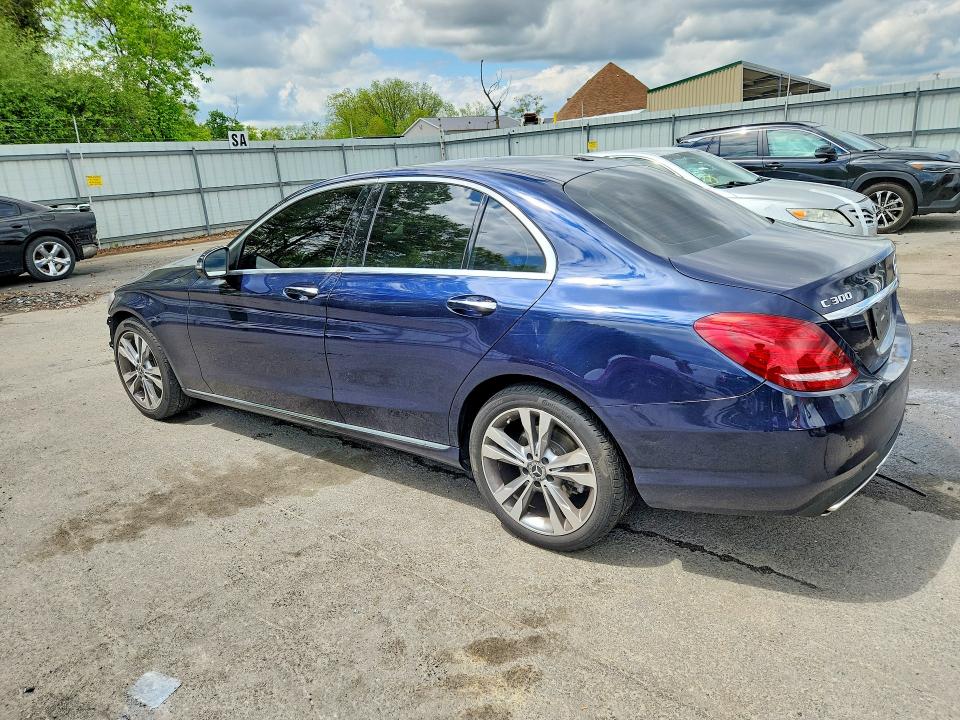 Продажа на аукционе авто 2018 Mercedes-benz C, vin: 55SWF4KBXJU261927, номер лота: 52032926