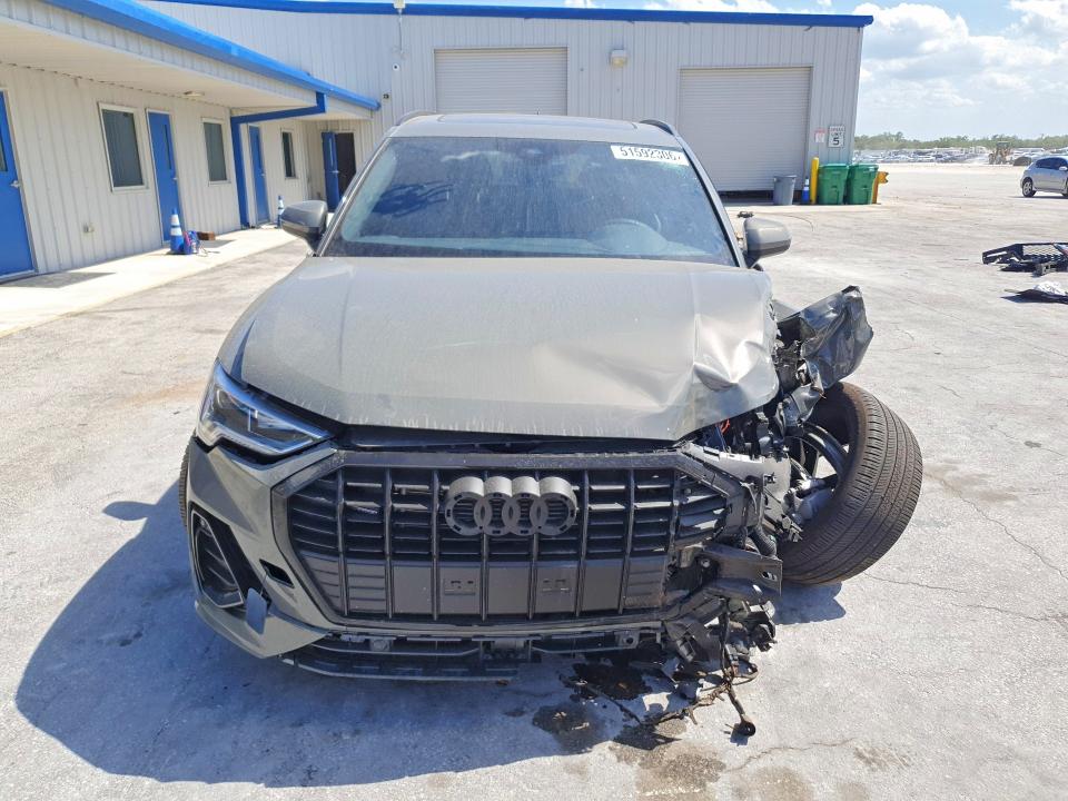 2025 Audi Q3 მანქანა იყიდება აუქციონზე, vin: WA1DECF35S1098570, აუქციონის ნომერი: 51592306