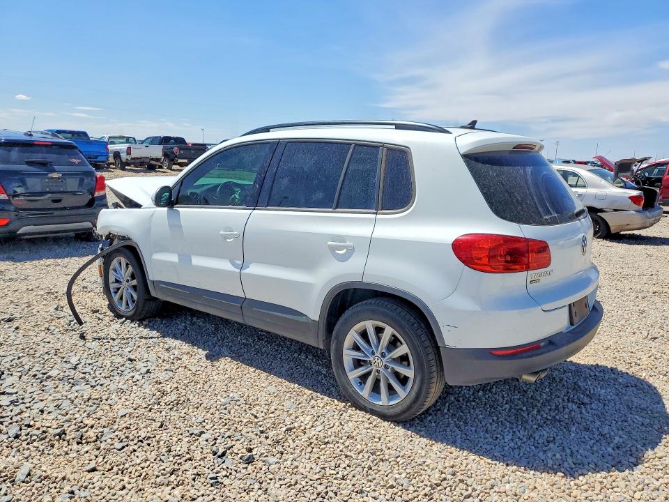 2018 Volkswagen Tiguan Limited მანქანა იყიდება აუქციონზე, vin: WVGAV7AX8JK005247, აუქციონის ნომერი: 49853176