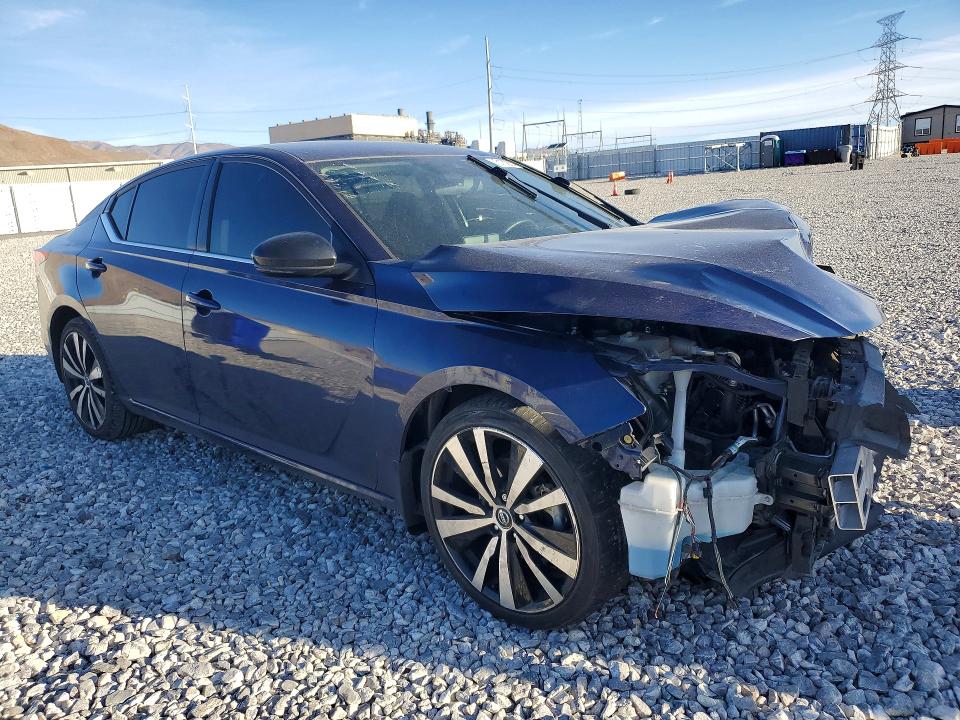 51320786 :رقم المزاد ، 1N4BL4CV6LN319575 vin ، 2020 Nissan Altima مزاد بيع