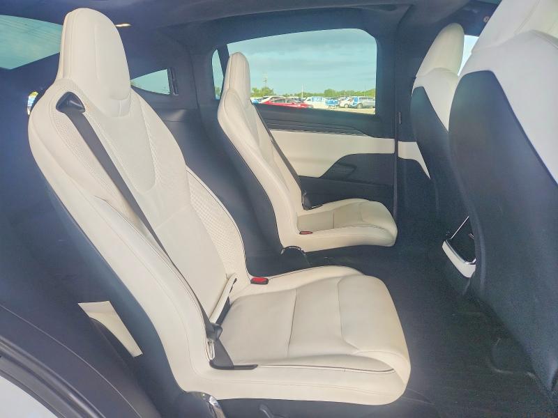 Продажа на аукционе авто 2022 Tesla Model X, vin: 7SAXCBE63NF343590, номер лота: 49390076