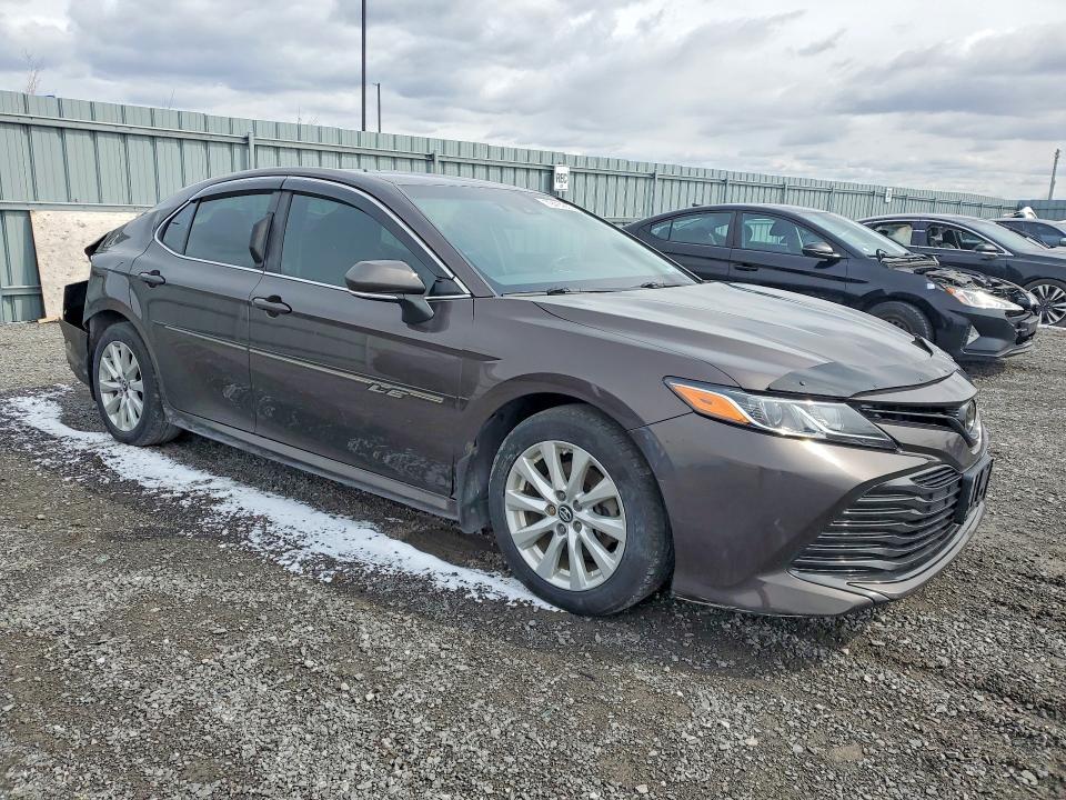 Продаж на аукціоні авто 2018 Toyota Camry, vin: 4T1B11HK8JU050474, номер лоту: 79414355
