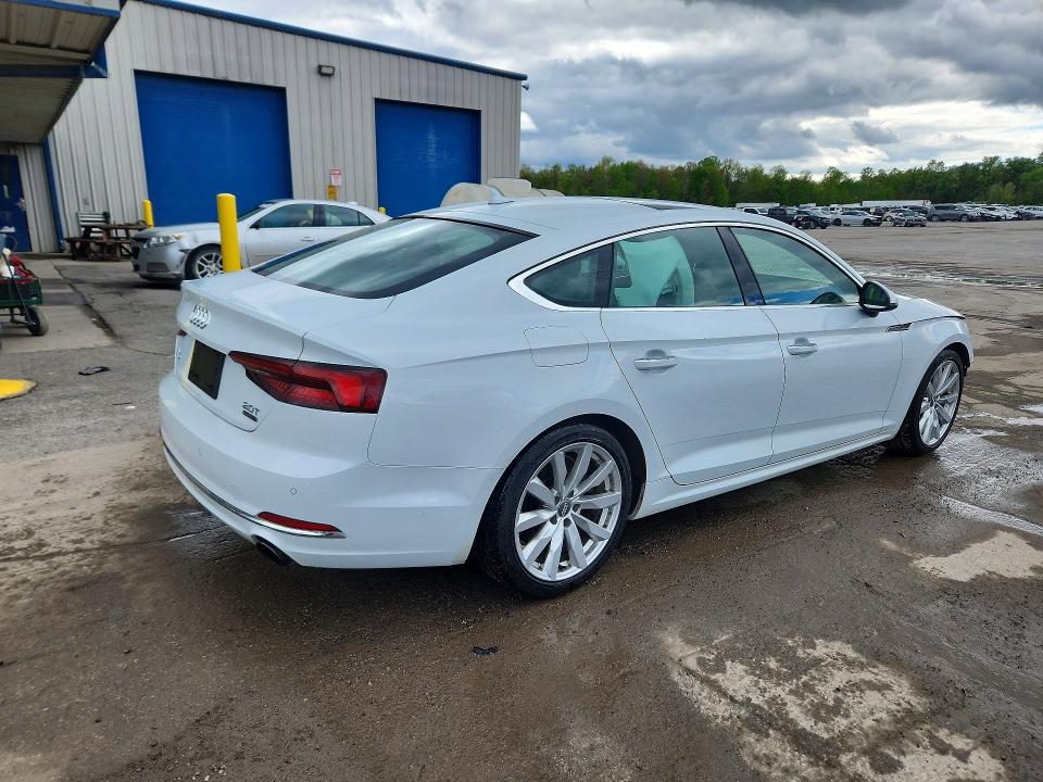 Продаж на аукціоні авто 2018 Audi A5, vin: WAUBNCF58JA114707, номер лоту: 51843586