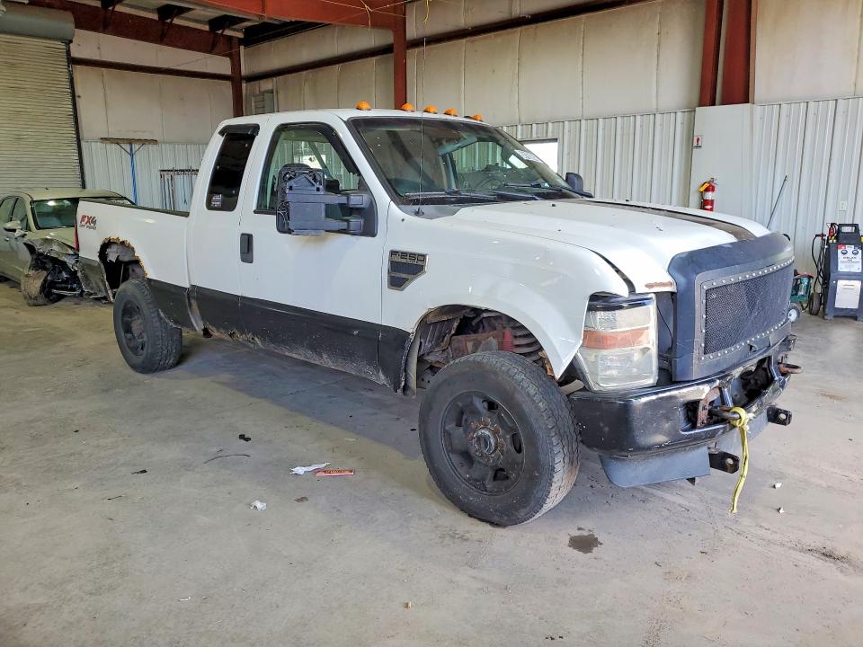 50165656 :رقم المزاد ، 1FTSX2B56AEB32502 vin ، 2010 Ford F250 مزاد بيع