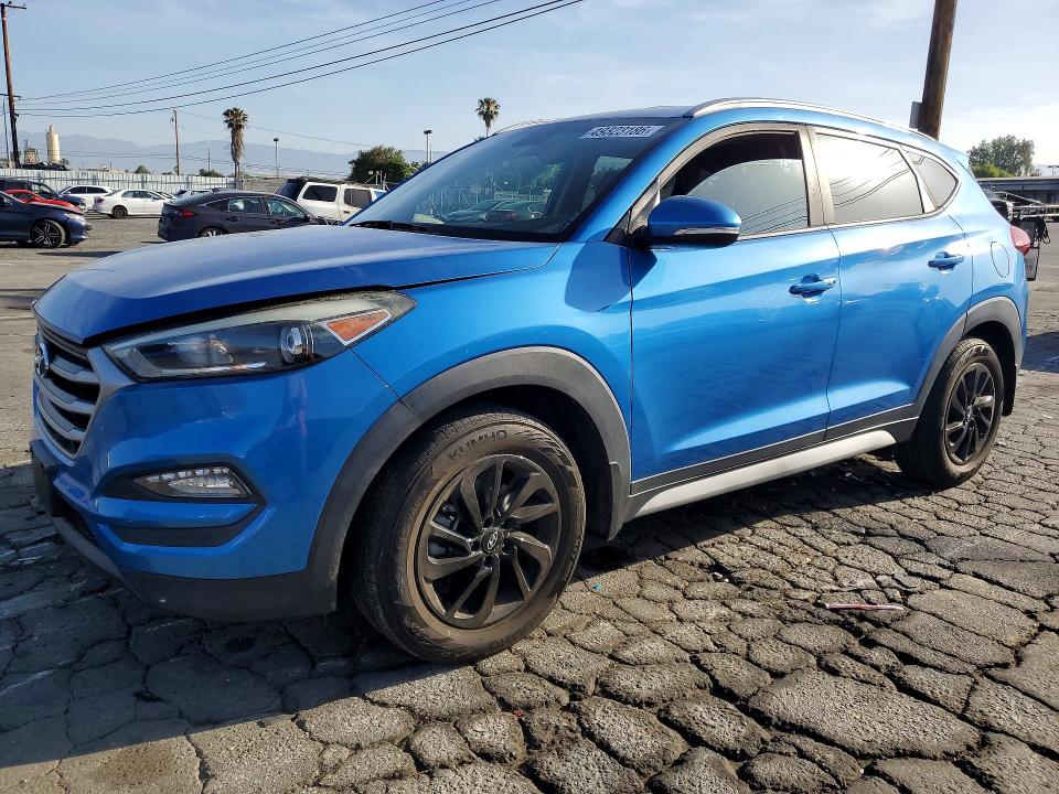 49323186 :رقم المزاد ، KM8J33A48JU603038 vin ، 2018 Hyundai Tucson مزاد بيع