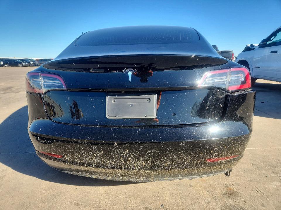 48573856 :رقم المزاد ، 5YJ3E1EA8KF307121 vin ، 2019 Tesla Model 3 مزاد بيع