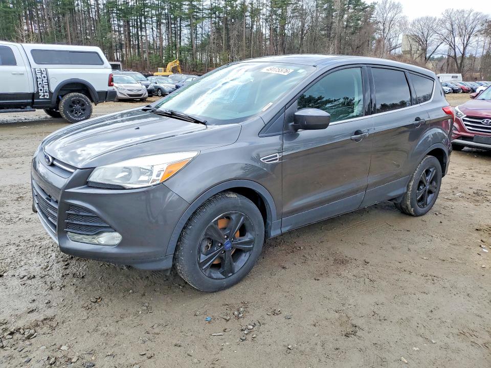 2015 Ford Escape მანქანა იყიდება აუქციონზე, vin: 1FMCU9GXXFUB78570, აუქციონის ნომერი: 49175576