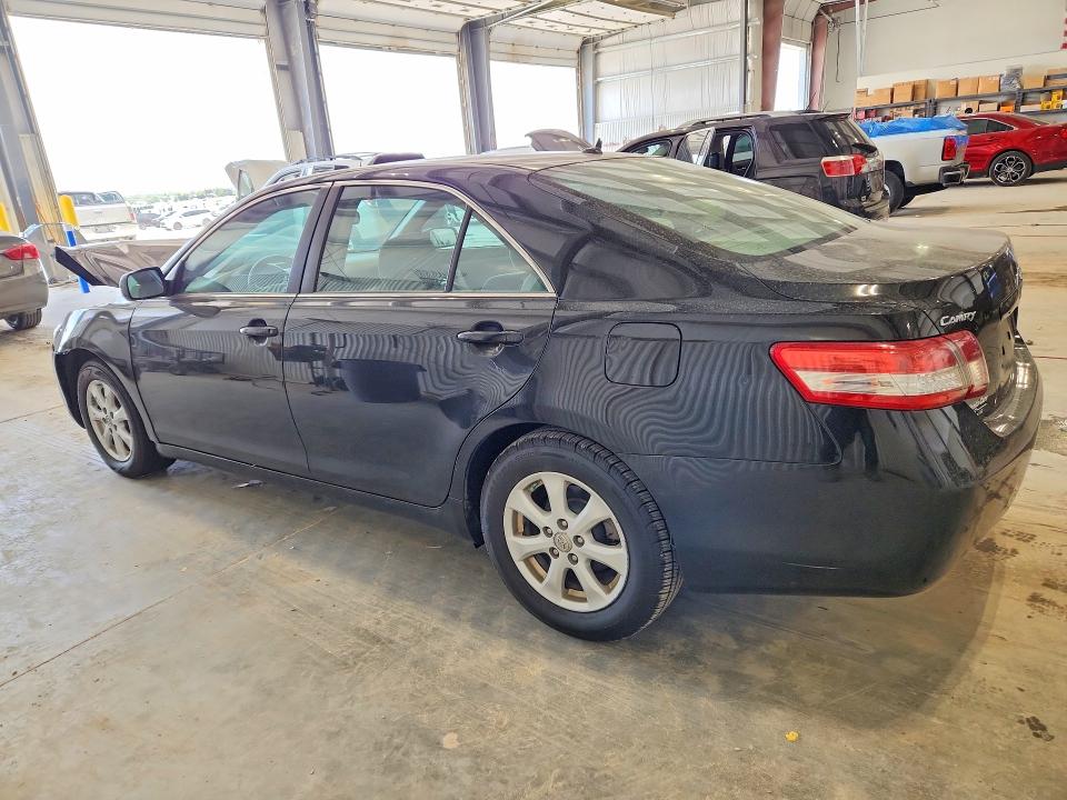 51660746 :رقم المزاد ، 4T4BF3EK3AR060806 vin ، 2010 Toyota Camry مزاد بيع