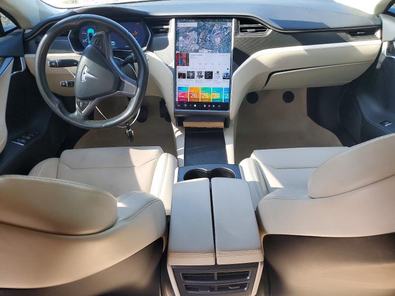 48008436 :رقم المزاد ، 5YJSA1E20JF253571 vin ، 2018 Tesla Model S مزاد بيع