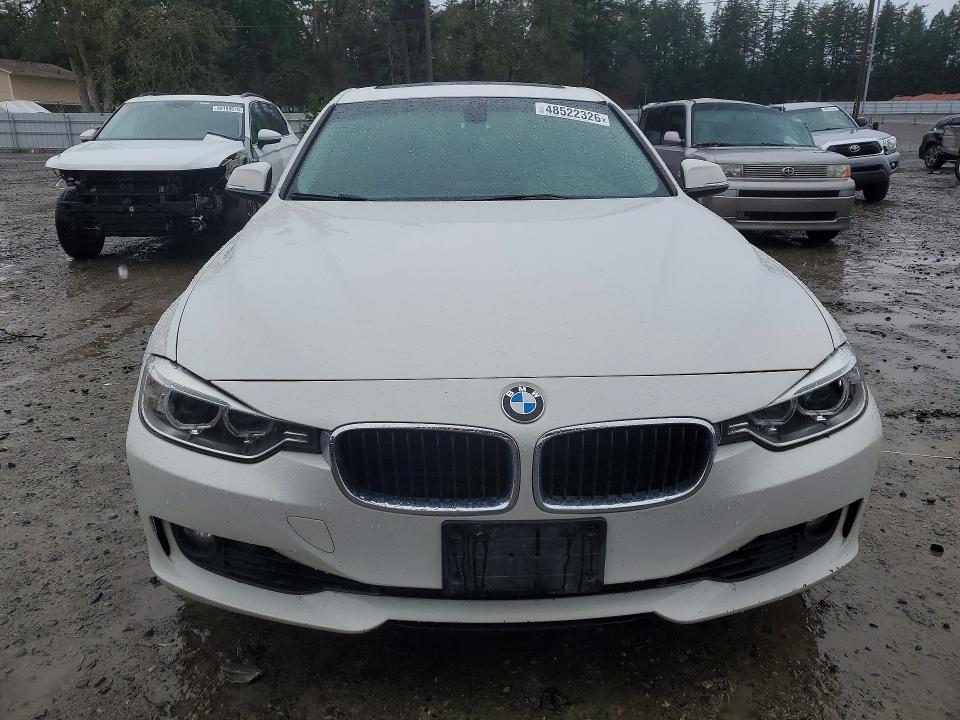 48522326 :رقم المزاد ، WBA3C1C57EK113339 vin ، 2014 Bmw 328 مزاد بيع