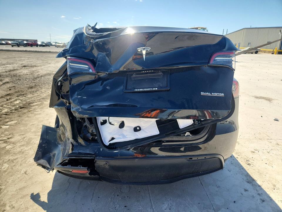 51081666 :رقم المزاد ، 7SAYGDEF7RF037406 vin ، 2024 Tesla Model Y مزاد بيع