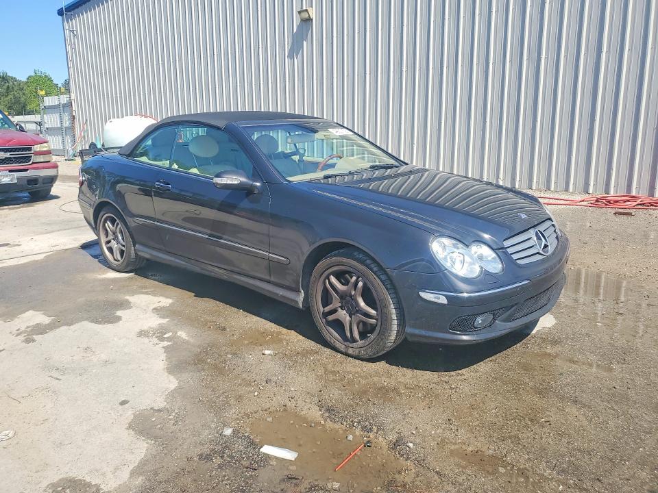 49607126 :رقم المزاد ، WDBTK75GX4T010219 vin ، 2004 Mercedes-benz Clk مزاد بيع