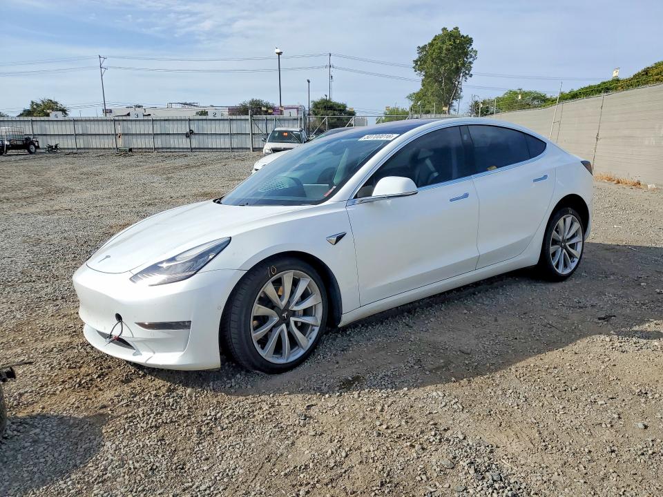 Продаж на аукціоні авто 2018 Tesla Model 3, vin: 5YJ3E1EB2JF067457, номер лоту: 50700016