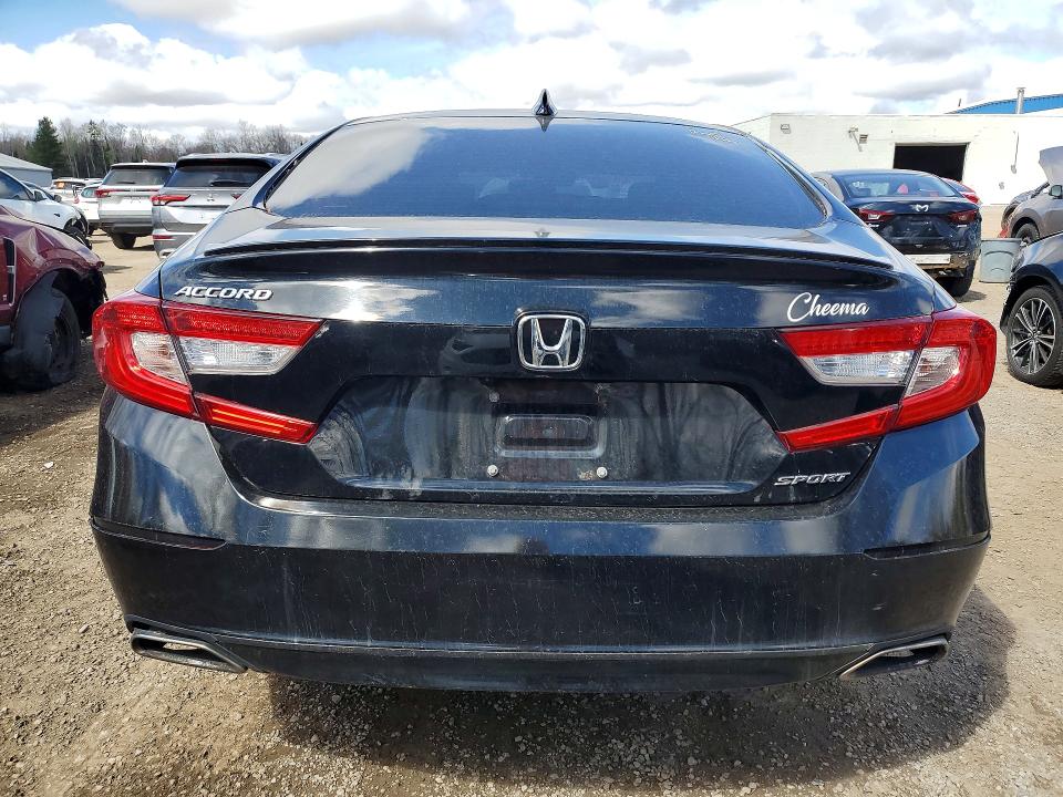 51628176 :رقم المزاد ، 1HGCV1F37NA801971 vin ، 2022 Honda Accord مزاد بيع