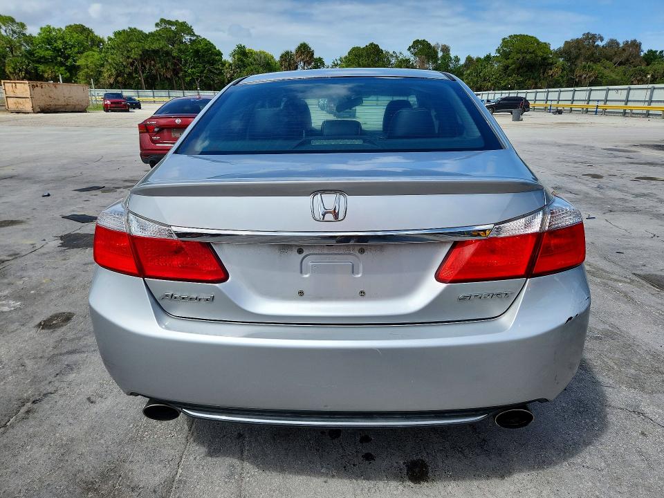 Продажа на аукционе авто 2015 Honda Accord, vin: 1HGCR2F59FA000357, номер лота: 48492416