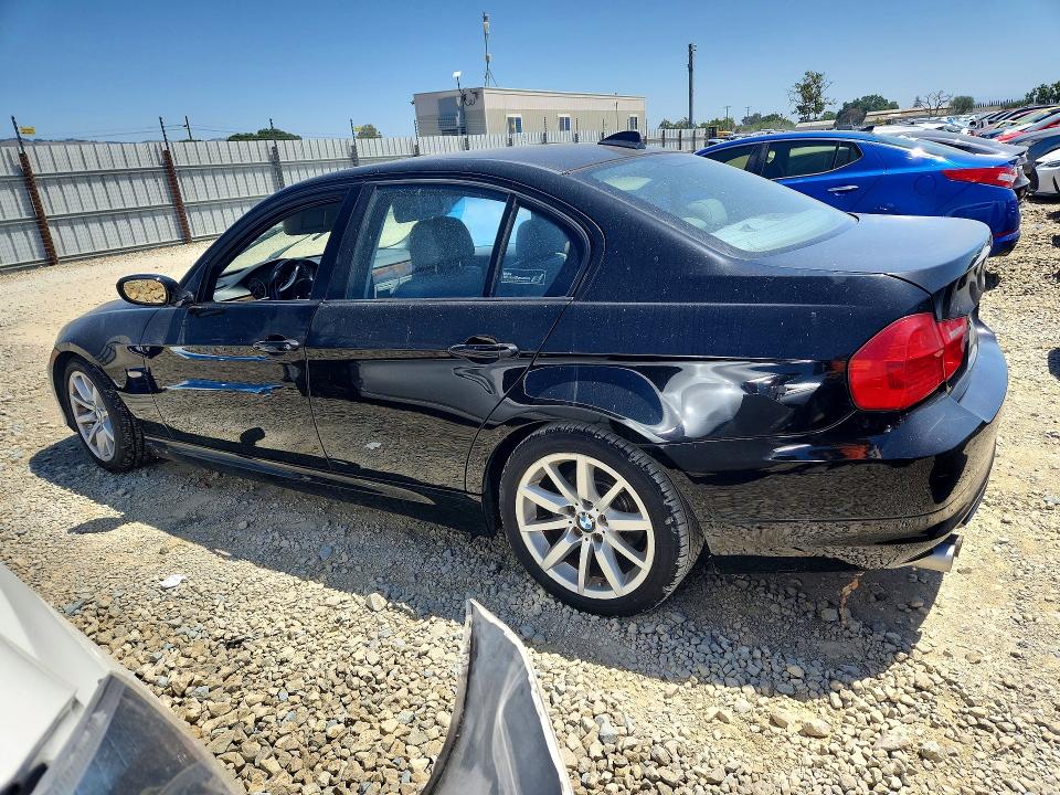 56841046 :رقم المزاد ، WBAPH5C57BA442991 vin ، 2011 Bmw 328 مزاد بيع