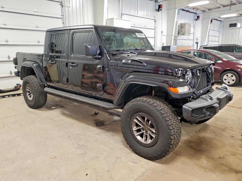 49766856 :رقم المزاد ، 1C6JJTAM5NL118580 vin ، 2022 Jeep Gladiator مزاد بيع