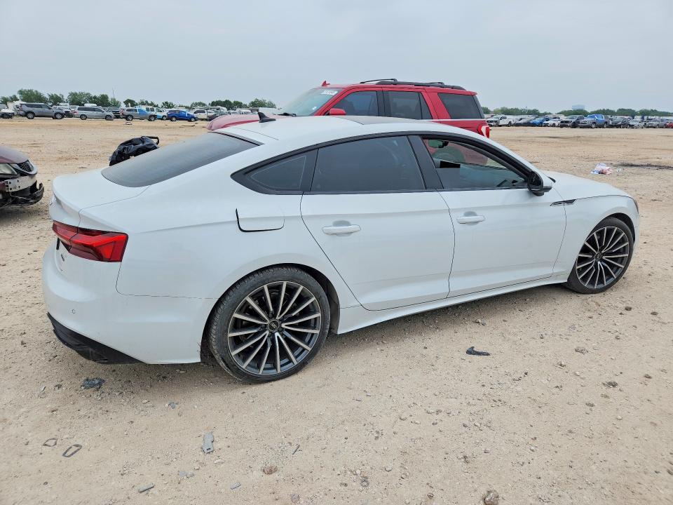 51404916 :رقم المزاد ، WAUCBCF59NA028681 vin ، 2022 Audi A5 مزاد بيع