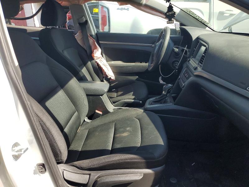 Продажа на аукционе авто 2018 Hyundai Elantra, vin: 5NPD84LF6JH272655, номер лота: 50422466