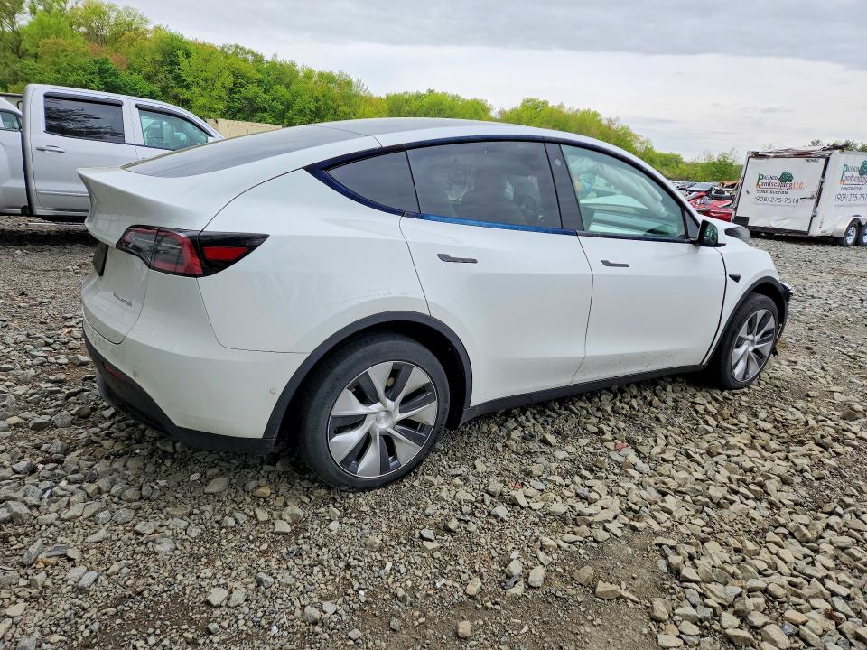 Продаж на аукціоні авто 2022 Tesla Model Y, vin: 7SAYGDEE5NF563339, номер лоту: 51563716