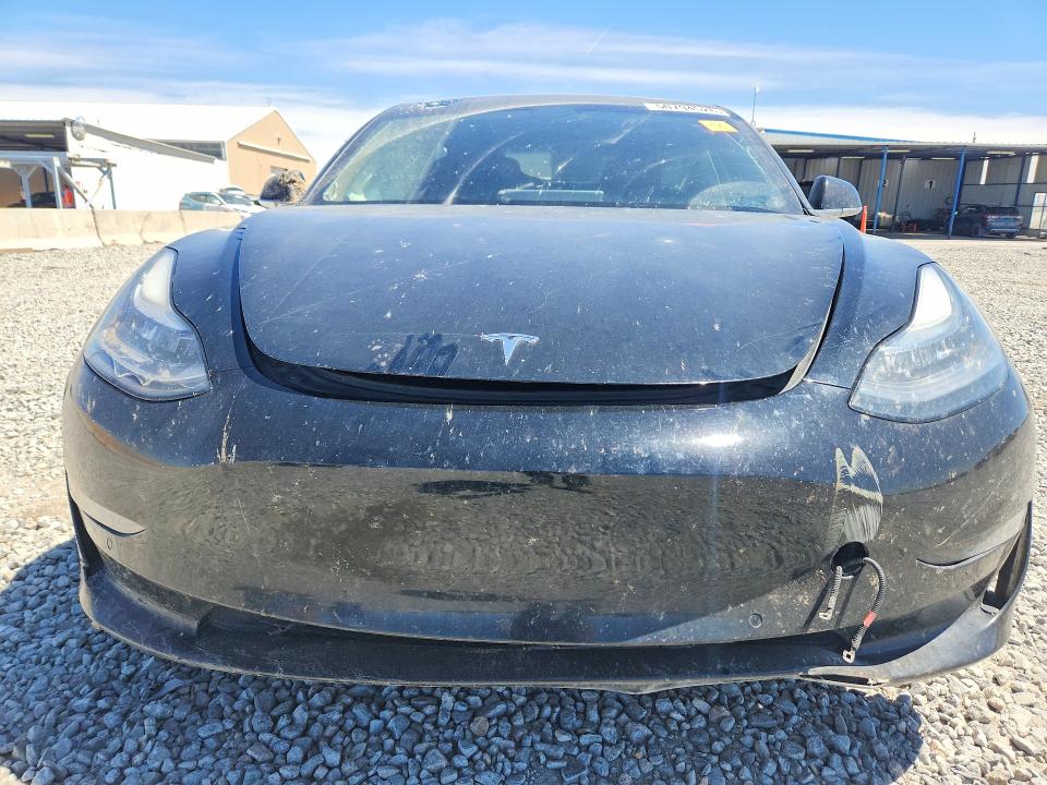 2018 Tesla Model 3 მანქანა იყიდება აუქციონზე, vin: 5YJ3E1EA3JF176243, აუქციონის ნომერი: 52926136