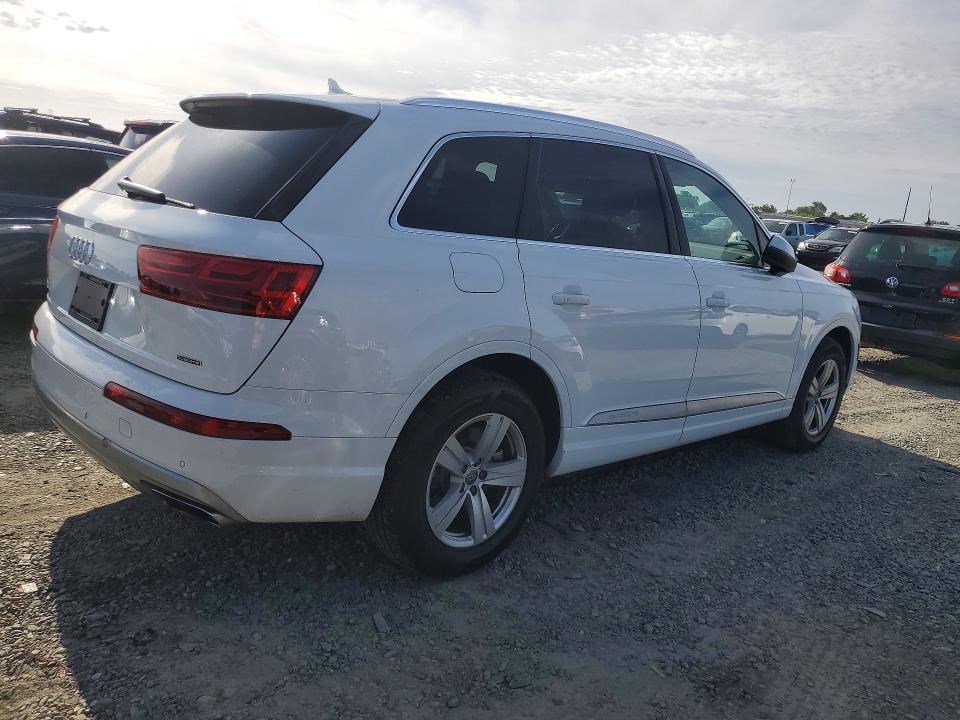 Продажа на аукционе авто 2018 Audi Q7, vin: WA1AHAF74JD005035, номер лота: 50487406