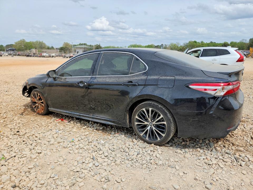 2018 Toyota Camry მანქანა იყიდება აუქციონზე, vin: 4T1B11HK5JU660493, აუქციონის ნომერი: 48662216
